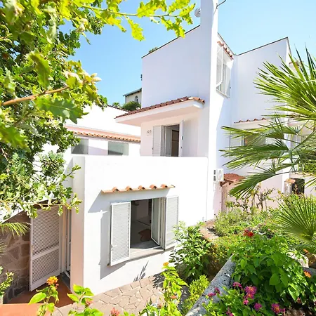 Casa Blu * איסקיה